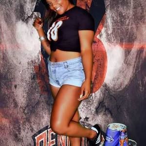 Meet your Posher, Lori